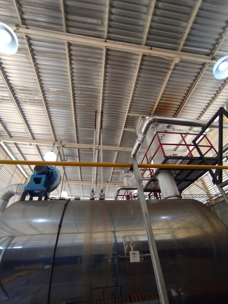 Aislamiento térmico de sala de calderas – Planta de bebidas y lácteos