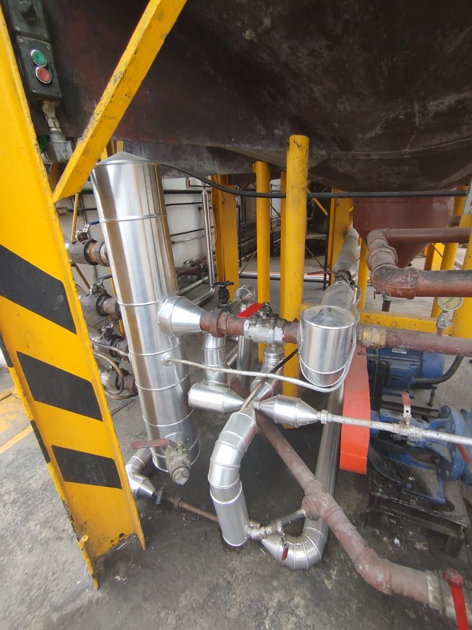 Aislamiento térmico de sala de calderas y líneas de vapor – Hacienda El Tunal